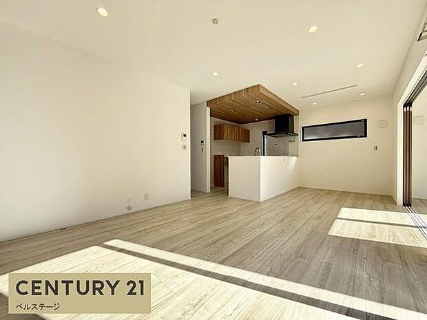 家族が自然に集まるぬくもりあふれるLDK