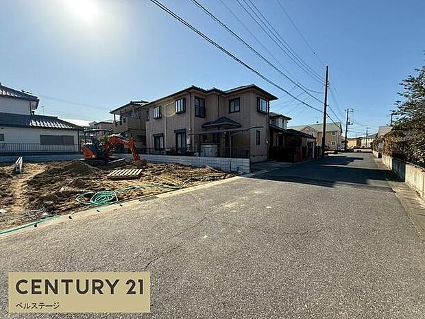 見通しの良い道路で、車の運転も安心です！