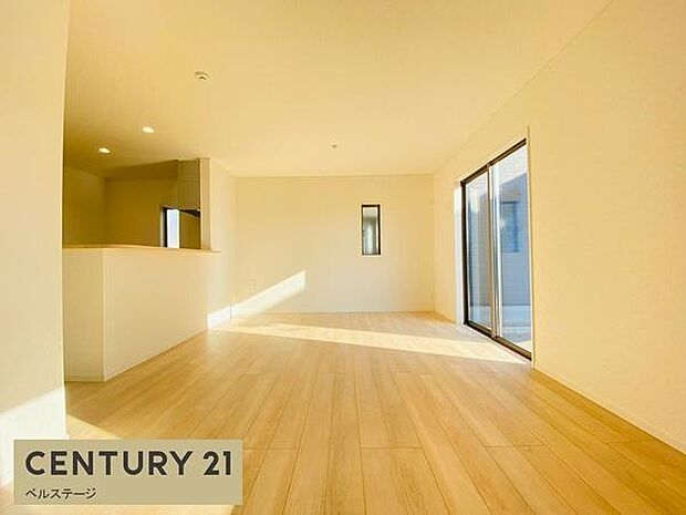 同仕様　家族の笑顔も増えるリビングです！