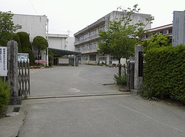 茂原市立五郷小学校まで1886m
