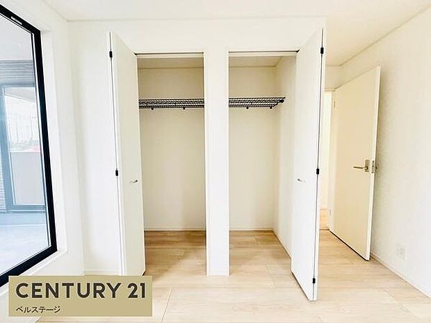 同仕様　収納付き、片付け簡単！