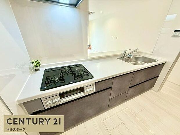 収納スペース豊富のキッチンです!