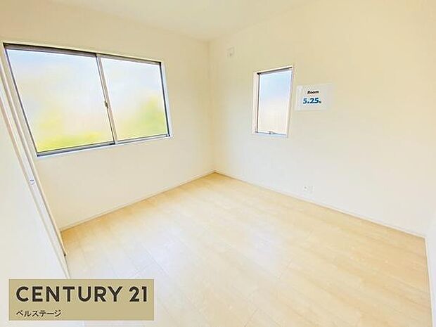 同仕様　窓からの陽射しと風が快適！