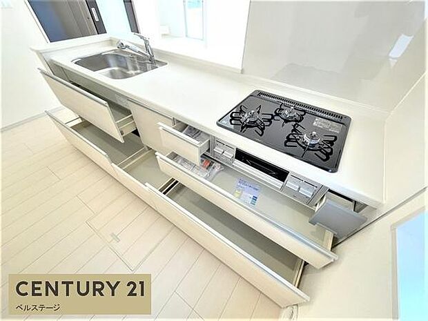 同仕様　広いシンクで洗い物も楽々！