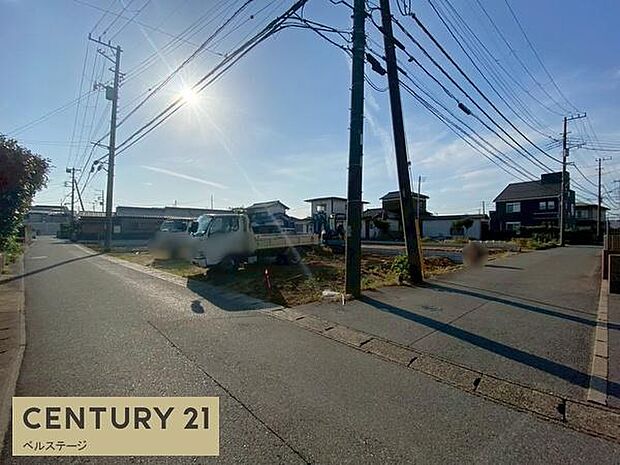 見通しの良い道路で、車の運転も安心です！