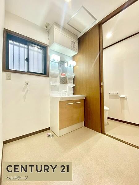 使いやすく清潔感を兼ね揃えた洗面空間