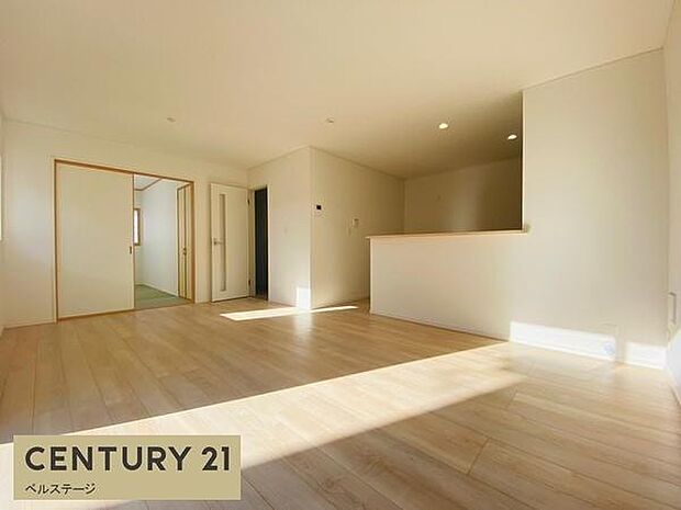 同仕様　家族の笑顔も増えるリビングです！