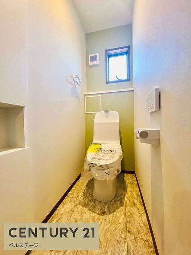 同仕様　シンプルで落ち着きのあるトイレ！