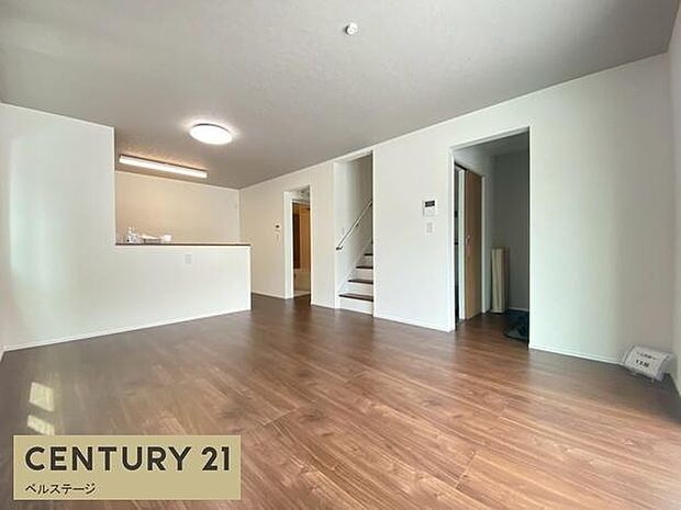 ゆったりくつろげる広々リビング！