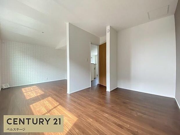 明るい洋室で気分も上がります！