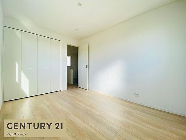 同仕様 全室収納付き、片付け簡単!