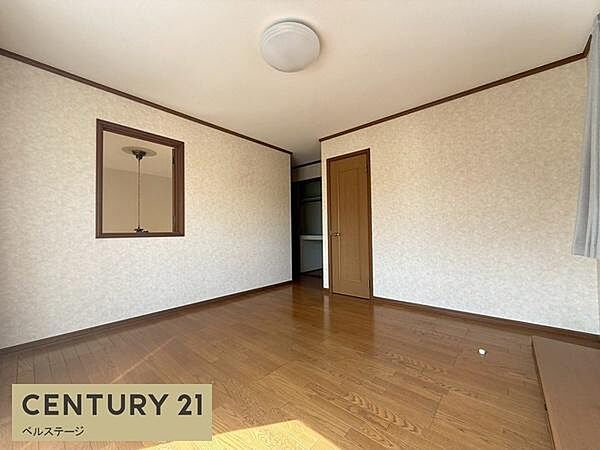 優しい色合いでくつろげる空間！