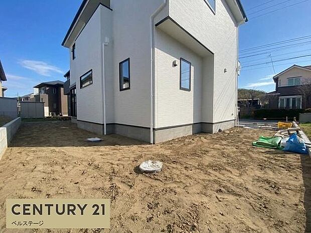 日当りの良いお庭でひなたぼっこできます！