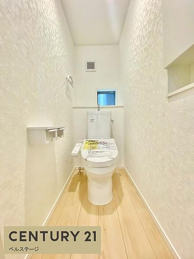 トイレは1階と2階にございます！