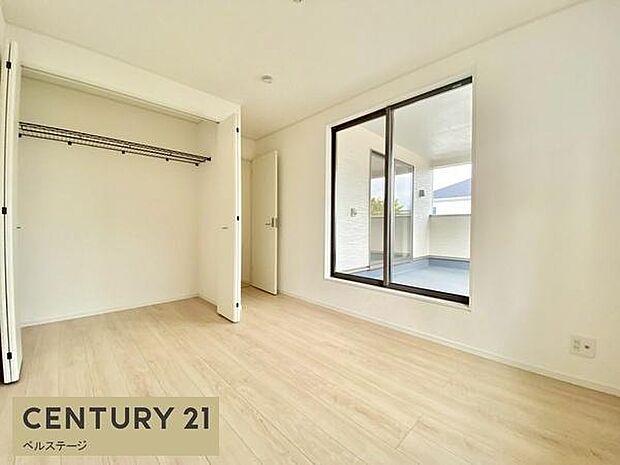 バルコニーからの出入りも楽々です！