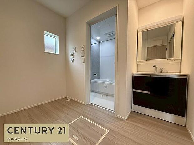 清潔感あふれる洗面スペース!