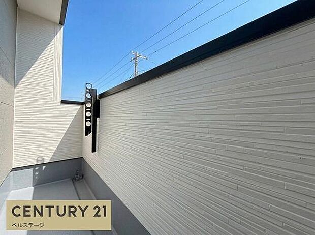 日当たり・通風良好なバルコニー