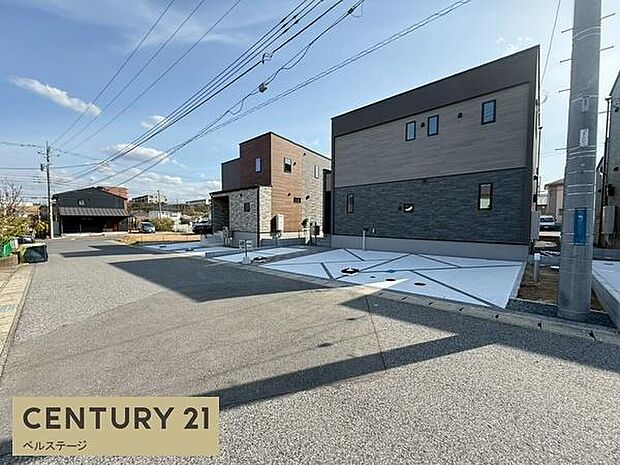 見通しの良い道路で、車の運転も安心です!