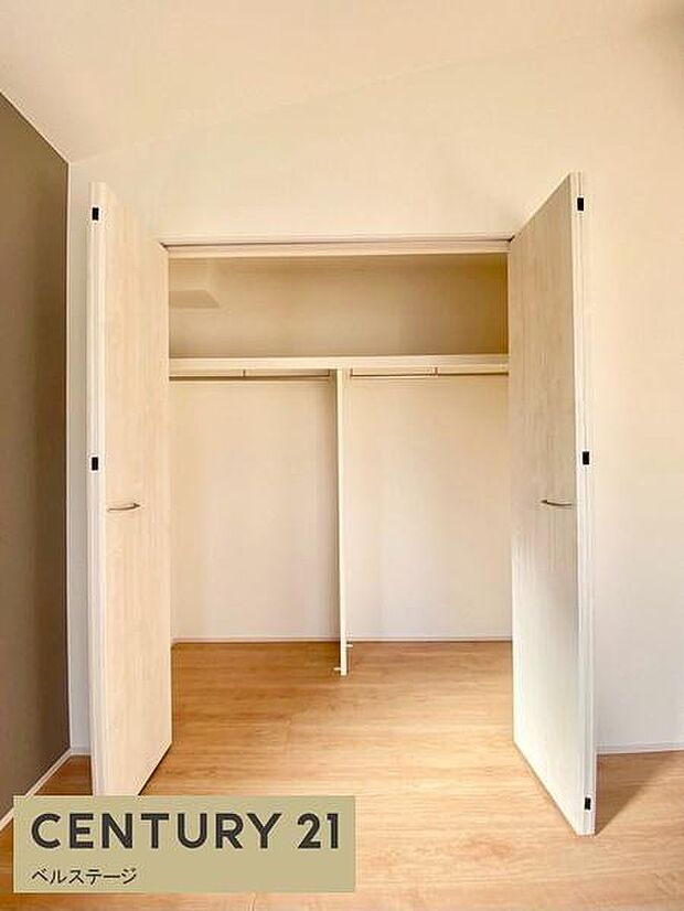 同仕様 大容量の収納は嬉しいですね!