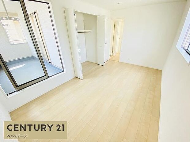 同仕様 バルコニーからの出入りも楽々です