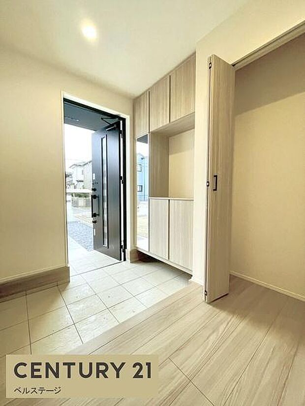 落ち着いたぬくもりのある玄関