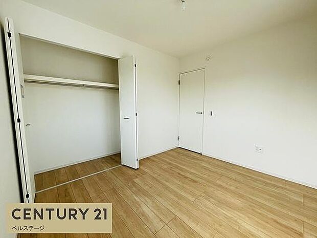 同仕様 収納付き、片付け簡単!