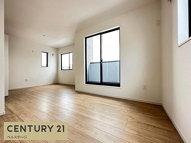 同仕様 バルコニーからの出入りも楽々です