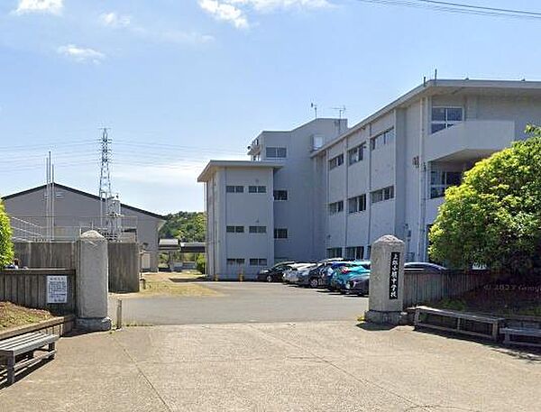 君津市立上総小櫃中学校まで7100m