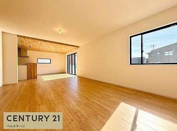 同仕様 ゆったりくつろげる広々リビング!