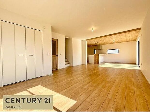 同仕様 優しい色合いでくつろげる空間!