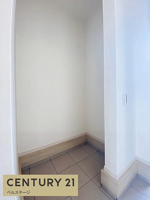 同仕様 土間収納付で玄関スッキリ!