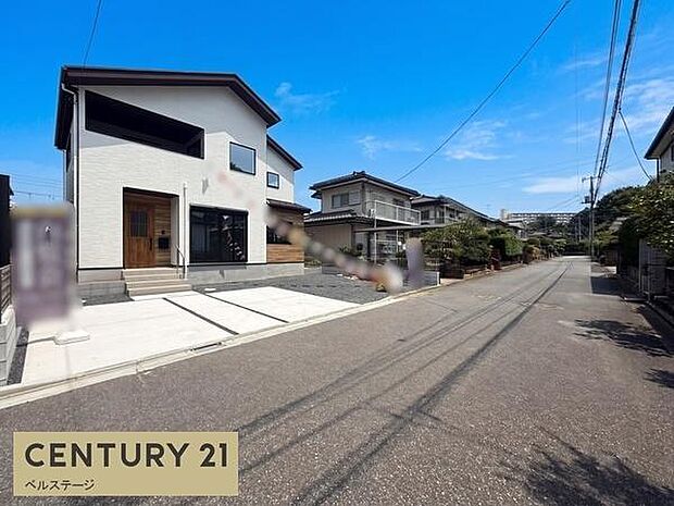 落ち着いた住環境の前面道路