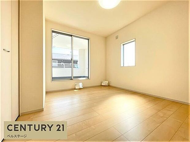 同仕様 バルコニーからの出入りも楽々です