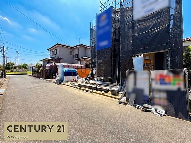 落ち着いた住環境の前面道路