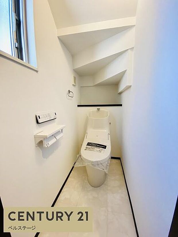 トイレは1階と2階にございます！