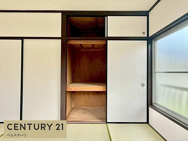 大容量収納で季節物もすっきり収納