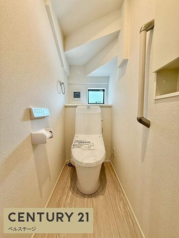 トイレは1階と2階にございます！