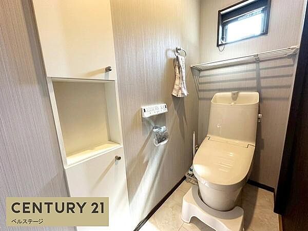 トイレは1階と2階にございます！
