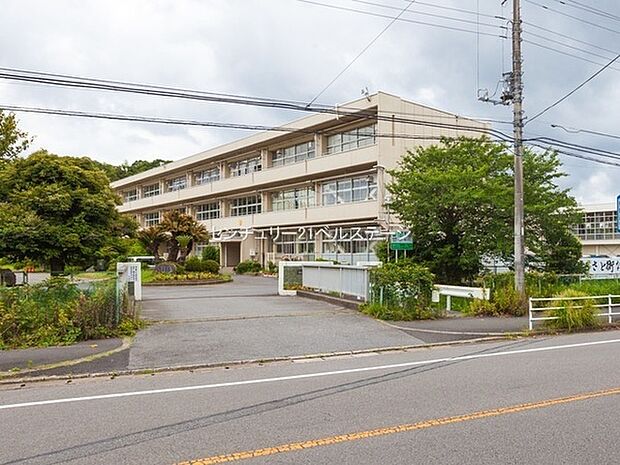 市原市立菊間中学校まで1856m