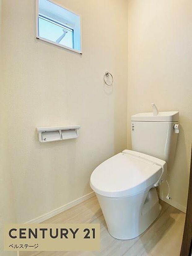 同仕様　トイレは1階と2階にございます！