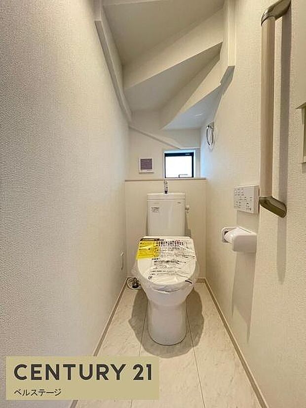 同仕様 トイレは1階と2階にございます!