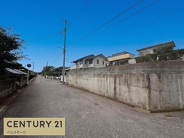 道路に面し存在感のある土地