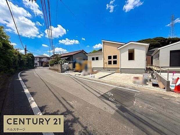 落ち着いた住環境の前面道路