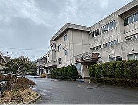 市原市立姉崎東中学校まで780m