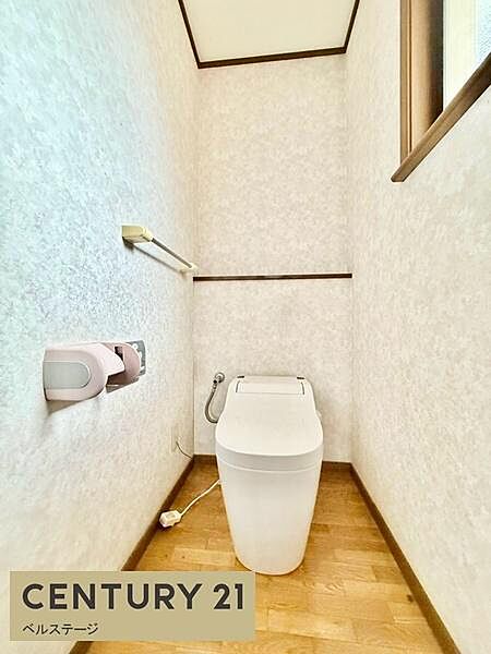 シンプルで落ち着きのあるトイレ！