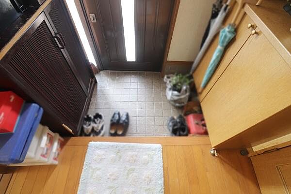 玄関内側