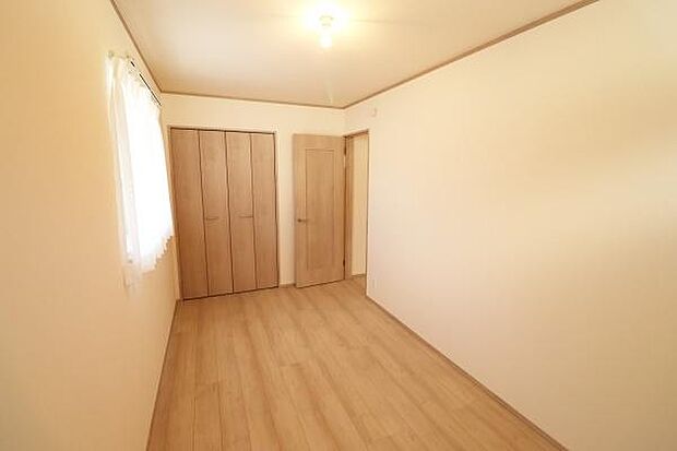 2階洋室約6.25帖