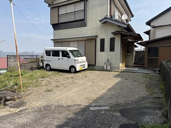 現地は駐車2台可能です！