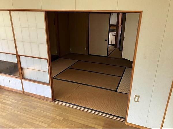 離れの内観
