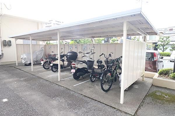 バイク置き場